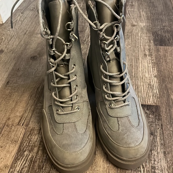 Grey lace up booties! - Picture 2 of 4